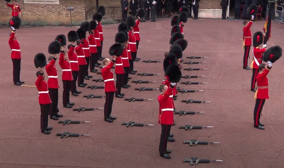 YouTube - The Royal Family